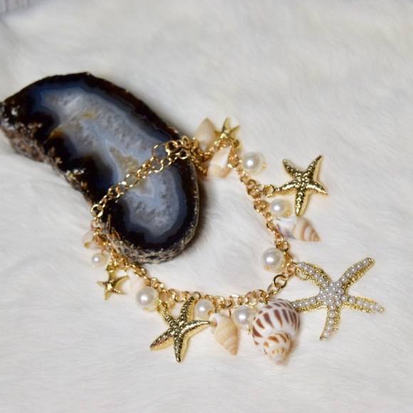 Jewelry - 5/$25 Gold & Pearl Seashell & Starfish Anklet
